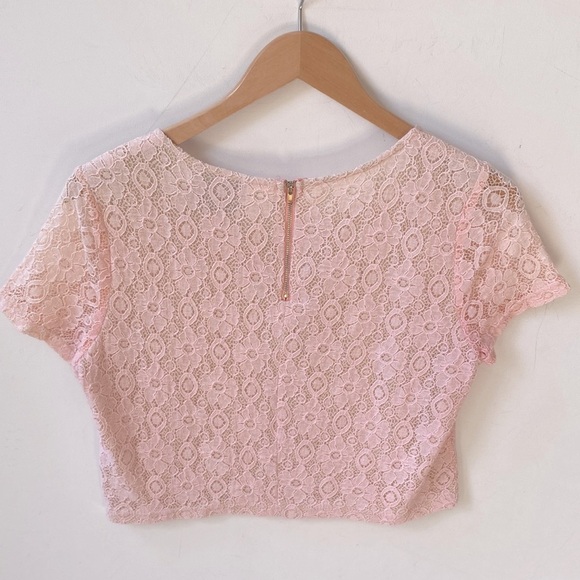 Romeo & Juliet Couture Dusty pink lace short sleeve crop top, Size L - Picture 7 of 9